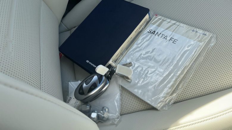 Hyundai SANTA FE 1.6 TGDi Plug-in Hybrid Ultimate 5dr 4WD Auto Estate